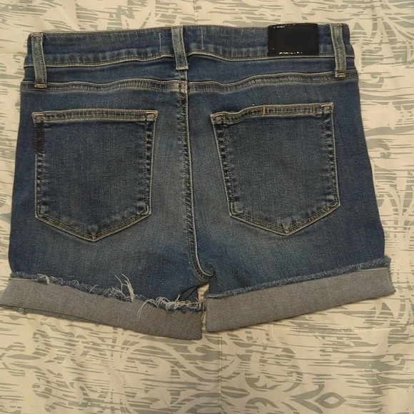 Paige Skyline Skinny Altered Cutoff Denim Shorts Size 27 - Picture 2 of 8